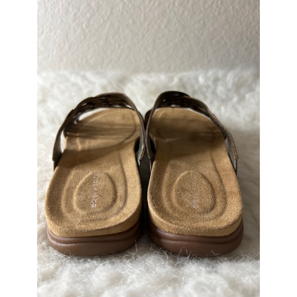 Easy Spirit Meadow Leather Gold Slip-on Sandals Women Size 8.5 Casual Flat - Picture 4 of 7